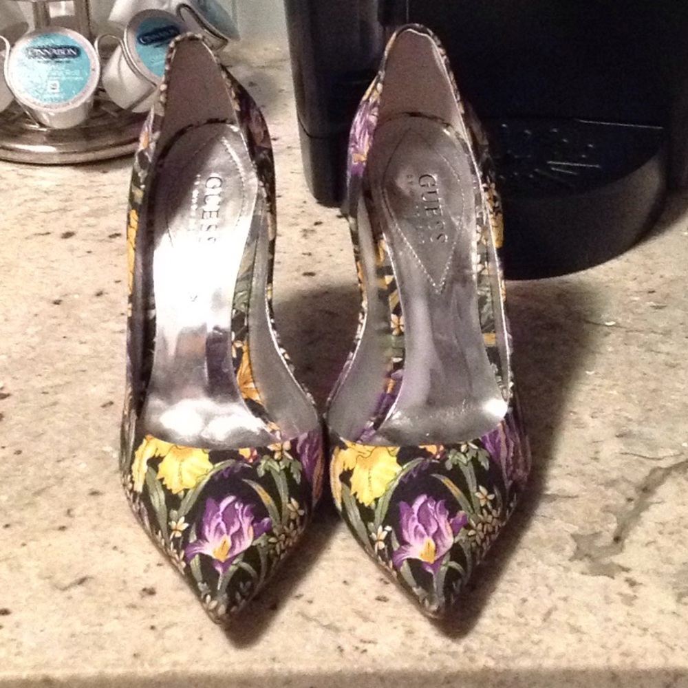 Guess heels